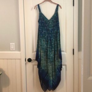 Summer Dress!  Handkerchief Hem L/XL